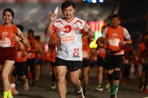 BIB: 24203, 25502
                            <button type="button" onclick="openModal(14313174)" class="btn btn-primary btn-sm float-right btn-popup" data-toggle="modal" data-target=".modal-high-quality">
                        <i class="fas fa-shopping-cart"></i> Add to Cart
                    </button>
                                            <button type="button" onclick="isThisMe(14313174, true)" class="btn btn-success btn-sm float-right btn-popup btn-isme hidden" data-toggle="tooltip" data-placement="bottom" title="นี่คือรูปของคุณใช่ไหม คลิกที่นี่เพื่อเอาเข้าอัลบั้ม">
                        <i class="fas fa-plus"></i> Add to album
                    </button>
                    <button type="button" onclick="isThisMe(14313174, false)" class="btn btn-warning btn-sm float-right btn-popup btn-isnotme hidden">
                        <i class="fas fa-ban"></i> Remove from album
                    </button>