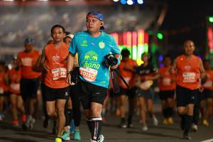 BIB: 20150, 2699
                            <button type="button" onclick="openModal(14298500)" class="btn btn-primary btn-sm float-right btn-popup" data-toggle="modal" data-target=".modal-high-quality">
                        <i class="fas fa-shopping-cart"></i> Add to Cart
                    </button>
                                            <button type="button" onclick="isThisMe(14298500, true)" class="btn btn-success btn-sm float-right btn-popup btn-isme hidden" data-toggle="tooltip" data-placement="bottom" title="นี่คือรูปของคุณใช่ไหม คลิกที่นี่เพื่อเอาเข้าอัลบั้ม">
                        <i class="fas fa-plus"></i> Add to album
                    </button>
                    <button type="button" onclick="isThisMe(14298500, false)" class="btn btn-warning btn-sm float-right btn-popup btn-isnotme hidden">
                        <i class="fas fa-ban"></i> Remove from album
                    </button>