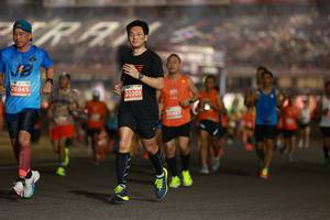 BIB: 26945, 20201
                            <button type="button" onclick="openModal(14257997)" class="btn btn-primary btn-sm float-right btn-popup" data-toggle="modal" data-target=".modal-high-quality">
                        <i class="fas fa-shopping-cart"></i> Add to Cart
                    </button>
                                            <button type="button" onclick="isThisMe(14257997, true)" class="btn btn-success btn-sm float-right btn-popup btn-isme hidden" data-toggle="tooltip" data-placement="bottom" title="นี่คือรูปของคุณใช่ไหม คลิกที่นี่เพื่อเอาเข้าอัลบั้ม">
                        <i class="fas fa-plus"></i> Add to album
                    </button>
                    <button type="button" onclick="isThisMe(14257997, false)" class="btn btn-warning btn-sm float-right btn-popup btn-isnotme hidden">
                        <i class="fas fa-ban"></i> Remove from album
                    </button>