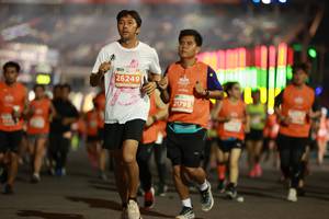 BIB: 26249, 21795
                            <button type="button" onclick="openModal(14325752)" class="btn btn-primary btn-sm float-right btn-popup" data-toggle="modal" data-target=".modal-high-quality">
                        <i class="fas fa-shopping-cart"></i> Add to Cart
                    </button>
                                            <button type="button" onclick="isThisMe(14325752, true)" class="btn btn-success btn-sm float-right btn-popup btn-isme hidden" data-toggle="tooltip" data-placement="bottom" title="นี่คือรูปของคุณใช่ไหม คลิกที่นี่เพื่อเอาเข้าอัลบั้ม">
                        <i class="fas fa-plus"></i> Add to album
                    </button>
                    <button type="button" onclick="isThisMe(14325752, false)" class="btn btn-warning btn-sm float-right btn-popup btn-isnotme hidden">
                        <i class="fas fa-ban"></i> Remove from album
                    </button>