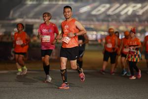 BIB: 246, 95269
                            <button type="button" onclick="openModal(14349918)" class="btn btn-primary btn-sm float-right btn-popup" data-toggle="modal" data-target=".modal-high-quality">
                        <i class="fas fa-shopping-cart"></i> Add to Cart
                    </button>
                                            <button type="button" onclick="isThisMe(14349918, true)" class="btn btn-success btn-sm float-right btn-popup btn-isme hidden" data-toggle="tooltip" data-placement="bottom" title="นี่คือรูปของคุณใช่ไหม คลิกที่นี่เพื่อเอาเข้าอัลบั้ม">
                        <i class="fas fa-plus"></i> Add to album
                    </button>
                    <button type="button" onclick="isThisMe(14349918, false)" class="btn btn-warning btn-sm float-right btn-popup btn-isnotme hidden">
                        <i class="fas fa-ban"></i> Remove from album
                    </button>