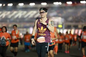 BIB: 20893
                            <button type="button" onclick="openModal(14346199)" class="btn btn-primary btn-sm float-right btn-popup" data-toggle="modal" data-target=".modal-high-quality">
                        <i class="fas fa-shopping-cart"></i> Add to Cart
                    </button>
                                            <button type="button" onclick="isThisMe(14346199, true)" class="btn btn-success btn-sm float-right btn-popup btn-isme hidden" data-toggle="tooltip" data-placement="bottom" title="นี่คือรูปของคุณใช่ไหม คลิกที่นี่เพื่อเอาเข้าอัลบั้ม">
                        <i class="fas fa-plus"></i> Add to album
                    </button>
                    <button type="button" onclick="isThisMe(14346199, false)" class="btn btn-warning btn-sm float-right btn-popup btn-isnotme hidden">
                        <i class="fas fa-ban"></i> Remove from album
                    </button>