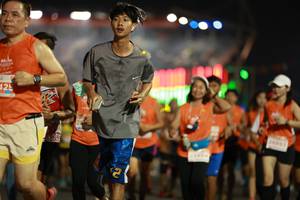 BIB: 425
                            <button type="button" onclick="openModal(14333465)" class="btn btn-primary btn-sm float-right btn-popup" data-toggle="modal" data-target=".modal-high-quality">
                        <i class="fas fa-shopping-cart"></i> Add to Cart
                    </button>
                                            <button type="button" onclick="isThisMe(14333465, true)" class="btn btn-success btn-sm float-right btn-popup btn-isme hidden" data-toggle="tooltip" data-placement="bottom" title="นี่คือรูปของคุณใช่ไหม คลิกที่นี่เพื่อเอาเข้าอัลบั้ม">
                        <i class="fas fa-plus"></i> Add to album
                    </button>
                    <button type="button" onclick="isThisMe(14333465, false)" class="btn btn-warning btn-sm float-right btn-popup btn-isnotme hidden">
                        <i class="fas fa-ban"></i> Remove from album
                    </button>