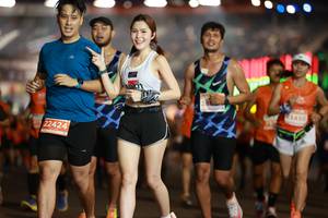 BIB: 3450, 22424
                            <button type="button" onclick="openModal(14302122)" class="btn btn-primary btn-sm float-right btn-popup" data-toggle="modal" data-target=".modal-high-quality">
                        <i class="fas fa-shopping-cart"></i> Add to Cart
                    </button>
                                            <button type="button" onclick="isThisMe(14302122, true)" class="btn btn-success btn-sm float-right btn-popup btn-isme hidden" data-toggle="tooltip" data-placement="bottom" title="นี่คือรูปของคุณใช่ไหม คลิกที่นี่เพื่อเอาเข้าอัลบั้ม">
                        <i class="fas fa-plus"></i> Add to album
                    </button>
                    <button type="button" onclick="isThisMe(14302122, false)" class="btn btn-warning btn-sm float-right btn-popup btn-isnotme hidden">
                        <i class="fas fa-ban"></i> Remove from album
                    </button>