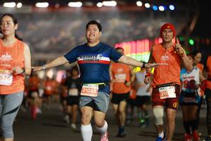 BIB: 576, 21083, 210
                            <button type="button" onclick="openModal(14303808)" class="btn btn-primary btn-sm float-right btn-popup" data-toggle="modal" data-target=".modal-high-quality">
                        <i class="fas fa-shopping-cart"></i> Add to Cart
                    </button>
                                            <button type="button" onclick="isThisMe(14303808, true)" class="btn btn-success btn-sm float-right btn-popup btn-isme hidden" data-toggle="tooltip" data-placement="bottom" title="นี่คือรูปของคุณใช่ไหม คลิกที่นี่เพื่อเอาเข้าอัลบั้ม">
                        <i class="fas fa-plus"></i> Add to album
                    </button>
                    <button type="button" onclick="isThisMe(14303808, false)" class="btn btn-warning btn-sm float-right btn-popup btn-isnotme hidden">
                        <i class="fas fa-ban"></i> Remove from album
                    </button>