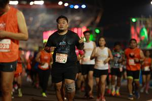 BIB: 028, 23275
                            <button type="button" onclick="openModal(14315676)" class="btn btn-primary btn-sm float-right btn-popup" data-toggle="modal" data-target=".modal-high-quality">
                        <i class="fas fa-shopping-cart"></i> Add to Cart
                    </button>
                                            <button type="button" onclick="isThisMe(14315676, true)" class="btn btn-success btn-sm float-right btn-popup btn-isme hidden" data-toggle="tooltip" data-placement="bottom" title="นี่คือรูปของคุณใช่ไหม คลิกที่นี่เพื่อเอาเข้าอัลบั้ม">
                        <i class="fas fa-plus"></i> Add to album
                    </button>
                    <button type="button" onclick="isThisMe(14315676, false)" class="btn btn-warning btn-sm float-right btn-popup btn-isnotme hidden">
                        <i class="fas fa-ban"></i> Remove from album
                    </button>