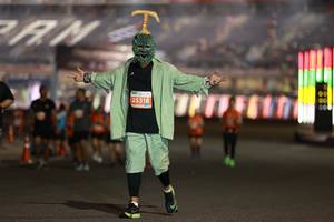 BIB: 25318, 
                            <button type="button" onclick="openModal(14360891)" class="btn btn-primary btn-sm float-right btn-popup" data-toggle="modal" data-target=".modal-high-quality">
                        <i class="fas fa-shopping-cart"></i> Add to Cart
                    </button>
                                            <button type="button" onclick="isThisMe(14360891, true)" class="btn btn-success btn-sm float-right btn-popup btn-isme hidden" data-toggle="tooltip" data-placement="bottom" title="นี่คือรูปของคุณใช่ไหม คลิกที่นี่เพื่อเอาเข้าอัลบั้ม">
                        <i class="fas fa-plus"></i> Add to album
                    </button>
                    <button type="button" onclick="isThisMe(14360891, false)" class="btn btn-warning btn-sm float-right btn-popup btn-isnotme hidden">
                        <i class="fas fa-ban"></i> Remove from album
                    </button>