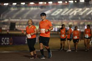 BIB: 21698, 23797
                            <button type="button" onclick="openModal(14361486)" class="btn btn-primary btn-sm float-right btn-popup" data-toggle="modal" data-target=".modal-high-quality">
                        <i class="fas fa-shopping-cart"></i> Add to Cart
                    </button>
                                            <button type="button" onclick="isThisMe(14361486, true)" class="btn btn-success btn-sm float-right btn-popup btn-isme hidden" data-toggle="tooltip" data-placement="bottom" title="นี่คือรูปของคุณใช่ไหม คลิกที่นี่เพื่อเอาเข้าอัลบั้ม">
                        <i class="fas fa-plus"></i> Add to album
                    </button>
                    <button type="button" onclick="isThisMe(14361486, false)" class="btn btn-warning btn-sm float-right btn-popup btn-isnotme hidden">
                        <i class="fas fa-ban"></i> Remove from album
                    </button>