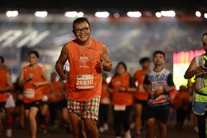 BIB: 26930, 
                            <button type="button" onclick="openModal(14333015)" class="btn btn-primary btn-sm float-right btn-popup" data-toggle="modal" data-target=".modal-high-quality">
                        <i class="fas fa-shopping-cart"></i> Add to Cart
                    </button>
                                            <button type="button" onclick="isThisMe(14333015, true)" class="btn btn-success btn-sm float-right btn-popup btn-isme hidden" data-toggle="tooltip" data-placement="bottom" title="นี่คือรูปของคุณใช่ไหม คลิกที่นี่เพื่อเอาเข้าอัลบั้ม">
                        <i class="fas fa-plus"></i> Add to album
                    </button>
                    <button type="button" onclick="isThisMe(14333015, false)" class="btn btn-warning btn-sm float-right btn-popup btn-isnotme hidden">
                        <i class="fas fa-ban"></i> Remove from album
                    </button>