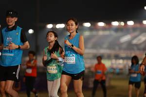 BIB: 10834, 12092, 0438
                            <button type="button" onclick="openModal(14413763)" class="btn btn-primary btn-sm float-right btn-popup" data-toggle="modal" data-target=".modal-high-quality">
                        <i class="fas fa-shopping-cart"></i> Add to Cart
                    </button>
                                            <button type="button" onclick="isThisMe(14413763, true)" class="btn btn-success btn-sm float-right btn-popup btn-isme hidden" data-toggle="tooltip" data-placement="bottom" title="นี่คือรูปของคุณใช่ไหม คลิกที่นี่เพื่อเอาเข้าอัลบั้ม">
                        <i class="fas fa-plus"></i> Add to album
                    </button>
                    <button type="button" onclick="isThisMe(14413763, false)" class="btn btn-warning btn-sm float-right btn-popup btn-isnotme hidden">
                        <i class="fas fa-ban"></i> Remove from album
                    </button>