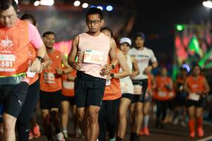 BIB: 581
                            <button type="button" onclick="openModal(14317069)" class="btn btn-primary btn-sm float-right btn-popup" data-toggle="modal" data-target=".modal-high-quality">
                        <i class="fas fa-shopping-cart"></i> Add to Cart
                    </button>
                                            <button type="button" onclick="isThisMe(14317069, true)" class="btn btn-success btn-sm float-right btn-popup btn-isme hidden" data-toggle="tooltip" data-placement="bottom" title="นี่คือรูปของคุณใช่ไหม คลิกที่นี่เพื่อเอาเข้าอัลบั้ม">
                        <i class="fas fa-plus"></i> Add to album
                    </button>
                    <button type="button" onclick="isThisMe(14317069, false)" class="btn btn-warning btn-sm float-right btn-popup btn-isnotme hidden">
                        <i class="fas fa-ban"></i> Remove from album
                    </button>