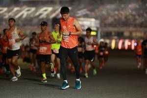 BIB: 25424
                            <button type="button" onclick="openModal(14260477)" class="btn btn-primary btn-sm float-right btn-popup" data-toggle="modal" data-target=".modal-high-quality">
                        <i class="fas fa-shopping-cart"></i> Add to Cart
                    </button>
                                            <button type="button" onclick="isThisMe(14260477, true)" class="btn btn-success btn-sm float-right btn-popup btn-isme hidden" data-toggle="tooltip" data-placement="bottom" title="นี่คือรูปของคุณใช่ไหม คลิกที่นี่เพื่อเอาเข้าอัลบั้ม">
                        <i class="fas fa-plus"></i> Add to album
                    </button>
                    <button type="button" onclick="isThisMe(14260477, false)" class="btn btn-warning btn-sm float-right btn-popup btn-isnotme hidden">
                        <i class="fas fa-ban"></i> Remove from album
                    </button>