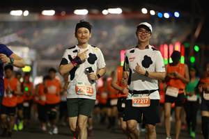 BIB: 725, 77217
                            <button type="button" onclick="openModal(14315741)" class="btn btn-primary btn-sm float-right btn-popup" data-toggle="modal" data-target=".modal-high-quality">
                        <i class="fas fa-shopping-cart"></i> Add to Cart
                    </button>
                                            <button type="button" onclick="isThisMe(14315741, true)" class="btn btn-success btn-sm float-right btn-popup btn-isme hidden" data-toggle="tooltip" data-placement="bottom" title="นี่คือรูปของคุณใช่ไหม คลิกที่นี่เพื่อเอาเข้าอัลบั้ม">
                        <i class="fas fa-plus"></i> Add to album
                    </button>
                    <button type="button" onclick="isThisMe(14315741, false)" class="btn btn-warning btn-sm float-right btn-popup btn-isnotme hidden">
                        <i class="fas fa-ban"></i> Remove from album
                    </button>