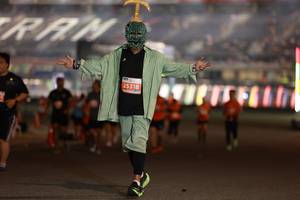 BIB: 25318
                            <button type="button" onclick="openModal(14360918)" class="btn btn-primary btn-sm float-right btn-popup" data-toggle="modal" data-target=".modal-high-quality">
                        <i class="fas fa-shopping-cart"></i> Add to Cart
                    </button>
                                            <button type="button" onclick="isThisMe(14360918, true)" class="btn btn-success btn-sm float-right btn-popup btn-isme hidden" data-toggle="tooltip" data-placement="bottom" title="นี่คือรูปของคุณใช่ไหม คลิกที่นี่เพื่อเอาเข้าอัลบั้ม">
                        <i class="fas fa-plus"></i> Add to album
                    </button>
                    <button type="button" onclick="isThisMe(14360918, false)" class="btn btn-warning btn-sm float-right btn-popup btn-isnotme hidden">
                        <i class="fas fa-ban"></i> Remove from album
                    </button>