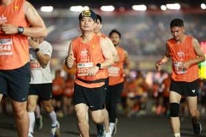 BIB: 548, 2052
                            <button type="button" onclick="openModal(14278512)" class="btn btn-primary btn-sm float-right btn-popup" data-toggle="modal" data-target=".modal-high-quality">
                        <i class="fas fa-shopping-cart"></i> Add to Cart
                    </button>
                                            <button type="button" onclick="isThisMe(14278512, true)" class="btn btn-success btn-sm float-right btn-popup btn-isme hidden" data-toggle="tooltip" data-placement="bottom" title="นี่คือรูปของคุณใช่ไหม คลิกที่นี่เพื่อเอาเข้าอัลบั้ม">
                        <i class="fas fa-plus"></i> Add to album
                    </button>
                    <button type="button" onclick="isThisMe(14278512, false)" class="btn btn-warning btn-sm float-right btn-popup btn-isnotme hidden">
                        <i class="fas fa-ban"></i> Remove from album
                    </button>