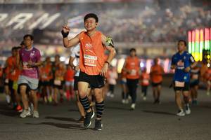 BIB: 21113
                            <button type="button" onclick="openModal(14271178)" class="btn btn-primary btn-sm float-right btn-popup" data-toggle="modal" data-target=".modal-high-quality">
                        <i class="fas fa-shopping-cart"></i> Add to Cart
                    </button>
                                            <button type="button" onclick="isThisMe(14271178, true)" class="btn btn-success btn-sm float-right btn-popup btn-isme hidden" data-toggle="tooltip" data-placement="bottom" title="นี่คือรูปของคุณใช่ไหม คลิกที่นี่เพื่อเอาเข้าอัลบั้ม">
                        <i class="fas fa-plus"></i> Add to album
                    </button>
                    <button type="button" onclick="isThisMe(14271178, false)" class="btn btn-warning btn-sm float-right btn-popup btn-isnotme hidden">
                        <i class="fas fa-ban"></i> Remove from album
                    </button>