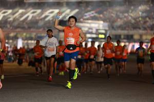 BIB: 2528
                            <button type="button" onclick="openModal(14262841)" class="btn btn-primary btn-sm float-right btn-popup" data-toggle="modal" data-target=".modal-high-quality">
                        <i class="fas fa-shopping-cart"></i> Add to Cart
                    </button>
                                            <button type="button" onclick="isThisMe(14262841, true)" class="btn btn-success btn-sm float-right btn-popup btn-isme hidden" data-toggle="tooltip" data-placement="bottom" title="นี่คือรูปของคุณใช่ไหม คลิกที่นี่เพื่อเอาเข้าอัลบั้ม">
                        <i class="fas fa-plus"></i> Add to album
                    </button>
                    <button type="button" onclick="isThisMe(14262841, false)" class="btn btn-warning btn-sm float-right btn-popup btn-isnotme hidden">
                        <i class="fas fa-ban"></i> Remove from album
                    </button>