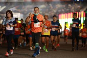 BIB: 25336, 285
                            <button type="button" onclick="openModal(14275670)" class="btn btn-primary btn-sm float-right btn-popup" data-toggle="modal" data-target=".modal-high-quality">
                        <i class="fas fa-shopping-cart"></i> Add to Cart
                    </button>
                                            <button type="button" onclick="isThisMe(14275670, true)" class="btn btn-success btn-sm float-right btn-popup btn-isme hidden" data-toggle="tooltip" data-placement="bottom" title="นี่คือรูปของคุณใช่ไหม คลิกที่นี่เพื่อเอาเข้าอัลบั้ม">
                        <i class="fas fa-plus"></i> Add to album
                    </button>
                    <button type="button" onclick="isThisMe(14275670, false)" class="btn btn-warning btn-sm float-right btn-popup btn-isnotme hidden">
                        <i class="fas fa-ban"></i> Remove from album
                    </button>