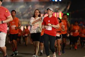 BIB: 2501, 23419, 22855
                            <button type="button" onclick="openModal(14299605)" class="btn btn-primary btn-sm float-right btn-popup" data-toggle="modal" data-target=".modal-high-quality">
                        <i class="fas fa-shopping-cart"></i> Add to Cart
                    </button>
                                            <button type="button" onclick="isThisMe(14299605, true)" class="btn btn-success btn-sm float-right btn-popup btn-isme hidden" data-toggle="tooltip" data-placement="bottom" title="นี่คือรูปของคุณใช่ไหม คลิกที่นี่เพื่อเอาเข้าอัลบั้ม">
                        <i class="fas fa-plus"></i> Add to album
                    </button>
                    <button type="button" onclick="isThisMe(14299605, false)" class="btn btn-warning btn-sm float-right btn-popup btn-isnotme hidden">
                        <i class="fas fa-ban"></i> Remove from album
                    </button>