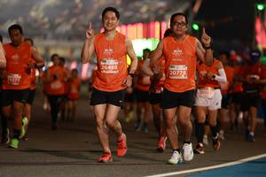 BIB: 26488, 20778, 20377, 2850
                            <button type="button" onclick="openModal(14299956)" class="btn btn-primary btn-sm float-right btn-popup" data-toggle="modal" data-target=".modal-high-quality">
                        <i class="fas fa-shopping-cart"></i> Add to Cart
                    </button>
                                            <button type="button" onclick="isThisMe(14299956, true)" class="btn btn-success btn-sm float-right btn-popup btn-isme hidden" data-toggle="tooltip" data-placement="bottom" title="นี่คือรูปของคุณใช่ไหม คลิกที่นี่เพื่อเอาเข้าอัลบั้ม">
                        <i class="fas fa-plus"></i> Add to album
                    </button>
                    <button type="button" onclick="isThisMe(14299956, false)" class="btn btn-warning btn-sm float-right btn-popup btn-isnotme hidden">
                        <i class="fas fa-ban"></i> Remove from album
                    </button>