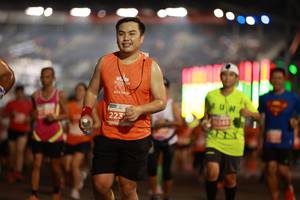 BIB: 223
                            <button type="button" onclick="openModal(14325539)" class="btn btn-primary btn-sm float-right btn-popup" data-toggle="modal" data-target=".modal-high-quality">
                        <i class="fas fa-shopping-cart"></i> Add to Cart
                    </button>
                                            <button type="button" onclick="isThisMe(14325539, true)" class="btn btn-success btn-sm float-right btn-popup btn-isme hidden" data-toggle="tooltip" data-placement="bottom" title="นี่คือรูปของคุณใช่ไหม คลิกที่นี่เพื่อเอาเข้าอัลบั้ม">
                        <i class="fas fa-plus"></i> Add to album
                    </button>
                    <button type="button" onclick="isThisMe(14325539, false)" class="btn btn-warning btn-sm float-right btn-popup btn-isnotme hidden">
                        <i class="fas fa-ban"></i> Remove from album
                    </button>