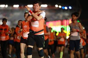 BIB: 23626, 2976
                            <button type="button" onclick="openModal(14313369)" class="btn btn-primary btn-sm float-right btn-popup" data-toggle="modal" data-target=".modal-high-quality">
                        <i class="fas fa-shopping-cart"></i> Add to Cart
                    </button>
                                            <button type="button" onclick="isThisMe(14313369, true)" class="btn btn-success btn-sm float-right btn-popup btn-isme hidden" data-toggle="tooltip" data-placement="bottom" title="นี่คือรูปของคุณใช่ไหม คลิกที่นี่เพื่อเอาเข้าอัลบั้ม">
                        <i class="fas fa-plus"></i> Add to album
                    </button>
                    <button type="button" onclick="isThisMe(14313369, false)" class="btn btn-warning btn-sm float-right btn-popup btn-isnotme hidden">
                        <i class="fas fa-ban"></i> Remove from album
                    </button>