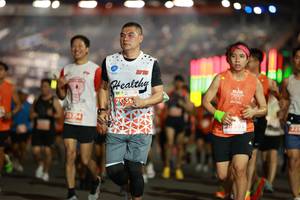 BIB: 289, 227
                            <button type="button" onclick="openModal(14299209)" class="btn btn-primary btn-sm float-right btn-popup" data-toggle="modal" data-target=".modal-high-quality">
                        <i class="fas fa-shopping-cart"></i> Add to Cart
                    </button>
                                            <button type="button" onclick="isThisMe(14299209, true)" class="btn btn-success btn-sm float-right btn-popup btn-isme hidden" data-toggle="tooltip" data-placement="bottom" title="นี่คือรูปของคุณใช่ไหม คลิกที่นี่เพื่อเอาเข้าอัลบั้ม">
                        <i class="fas fa-plus"></i> Add to album
                    </button>
                    <button type="button" onclick="isThisMe(14299209, false)" class="btn btn-warning btn-sm float-right btn-popup btn-isnotme hidden">
                        <i class="fas fa-ban"></i> Remove from album
                    </button>