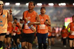 BIB: 220, 27405
                            <button type="button" onclick="openModal(14332666)" class="btn btn-primary btn-sm float-right btn-popup" data-toggle="modal" data-target=".modal-high-quality">
                        <i class="fas fa-shopping-cart"></i> Add to Cart
                    </button>
                                            <button type="button" onclick="isThisMe(14332666, true)" class="btn btn-success btn-sm float-right btn-popup btn-isme hidden" data-toggle="tooltip" data-placement="bottom" title="นี่คือรูปของคุณใช่ไหม คลิกที่นี่เพื่อเอาเข้าอัลบั้ม">
                        <i class="fas fa-plus"></i> Add to album
                    </button>
                    <button type="button" onclick="isThisMe(14332666, false)" class="btn btn-warning btn-sm float-right btn-popup btn-isnotme hidden">
                        <i class="fas fa-ban"></i> Remove from album
                    </button>