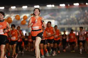 BIB: 22333, 385
                            <button type="button" onclick="openModal(14292883)" class="btn btn-primary btn-sm float-right btn-popup" data-toggle="modal" data-target=".modal-high-quality">
                        <i class="fas fa-shopping-cart"></i> Add to Cart
                    </button>
                                            <button type="button" onclick="isThisMe(14292883, true)" class="btn btn-success btn-sm float-right btn-popup btn-isme hidden" data-toggle="tooltip" data-placement="bottom" title="นี่คือรูปของคุณใช่ไหม คลิกที่นี่เพื่อเอาเข้าอัลบั้ม">
                        <i class="fas fa-plus"></i> Add to album
                    </button>
                    <button type="button" onclick="isThisMe(14292883, false)" class="btn btn-warning btn-sm float-right btn-popup btn-isnotme hidden">
                        <i class="fas fa-ban"></i> Remove from album
                    </button>