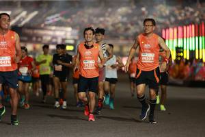 BIB: 26505, 6476, 26251
                            <button type="button" onclick="openModal(14261407)" class="btn btn-primary btn-sm float-right btn-popup" data-toggle="modal" data-target=".modal-high-quality">
                        <i class="fas fa-shopping-cart"></i> Add to Cart
                    </button>
                                            <button type="button" onclick="isThisMe(14261407, true)" class="btn btn-success btn-sm float-right btn-popup btn-isme hidden" data-toggle="tooltip" data-placement="bottom" title="นี่คือรูปของคุณใช่ไหม คลิกที่นี่เพื่อเอาเข้าอัลบั้ม">
                        <i class="fas fa-plus"></i> Add to album
                    </button>
                    <button type="button" onclick="isThisMe(14261407, false)" class="btn btn-warning btn-sm float-right btn-popup btn-isnotme hidden">
                        <i class="fas fa-ban"></i> Remove from album
                    </button>