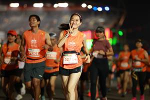 BIB: 71203, 227
                            <button type="button" onclick="openModal(14314087)" class="btn btn-primary btn-sm float-right btn-popup" data-toggle="modal" data-target=".modal-high-quality">
                        <i class="fas fa-shopping-cart"></i> Add to Cart
                    </button>
                                            <button type="button" onclick="isThisMe(14314087, true)" class="btn btn-success btn-sm float-right btn-popup btn-isme hidden" data-toggle="tooltip" data-placement="bottom" title="นี่คือรูปของคุณใช่ไหม คลิกที่นี่เพื่อเอาเข้าอัลบั้ม">
                        <i class="fas fa-plus"></i> Add to album
                    </button>
                    <button type="button" onclick="isThisMe(14314087, false)" class="btn btn-warning btn-sm float-right btn-popup btn-isnotme hidden">
                        <i class="fas fa-ban"></i> Remove from album
                    </button>