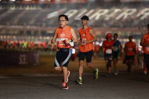 BIB: 204
                            <button type="button" onclick="openModal(14260389)" class="btn btn-primary btn-sm float-right btn-popup" data-toggle="modal" data-target=".modal-high-quality">
                        <i class="fas fa-shopping-cart"></i> Add to Cart
                    </button>
                                            <button type="button" onclick="isThisMe(14260389, true)" class="btn btn-success btn-sm float-right btn-popup btn-isme hidden" data-toggle="tooltip" data-placement="bottom" title="นี่คือรูปของคุณใช่ไหม คลิกที่นี่เพื่อเอาเข้าอัลบั้ม">
                        <i class="fas fa-plus"></i> Add to album
                    </button>
                    <button type="button" onclick="isThisMe(14260389, false)" class="btn btn-warning btn-sm float-right btn-popup btn-isnotme hidden">
                        <i class="fas fa-ban"></i> Remove from album
                    </button>