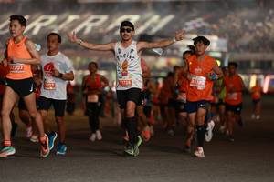 BIB: 77207, 253, 21728, 0102
                            <button type="button" onclick="openModal(14260225)" class="btn btn-primary btn-sm float-right btn-popup" data-toggle="modal" data-target=".modal-high-quality">
                        <i class="fas fa-shopping-cart"></i> Add to Cart
                    </button>
                                            <button type="button" onclick="isThisMe(14260225, true)" class="btn btn-success btn-sm float-right btn-popup btn-isme hidden" data-toggle="tooltip" data-placement="bottom" title="นี่คือรูปของคุณใช่ไหม คลิกที่นี่เพื่อเอาเข้าอัลบั้ม">
                        <i class="fas fa-plus"></i> Add to album
                    </button>
                    <button type="button" onclick="isThisMe(14260225, false)" class="btn btn-warning btn-sm float-right btn-popup btn-isnotme hidden">
                        <i class="fas fa-ban"></i> Remove from album
                    </button>