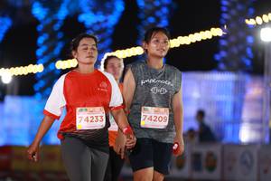 BIB: 74233, 74209
                            <button type="button" onclick="openModal(14114415)" class="btn btn-primary btn-sm float-right btn-popup" data-toggle="modal" data-target=".modal-high-quality">
                        <i class="fas fa-shopping-cart"></i> Add to Cart
                    </button>
                                            <button type="button" onclick="isThisMe(14114415, true)" class="btn btn-success btn-sm float-right btn-popup btn-isme hidden" data-toggle="tooltip" data-placement="bottom" title="นี่คือรูปของคุณใช่ไหม คลิกที่นี่เพื่อเอาเข้าอัลบั้ม">
                        <i class="fas fa-plus"></i> Add to album
                    </button>
                    <button type="button" onclick="isThisMe(14114415, false)" class="btn btn-warning btn-sm float-right btn-popup btn-isnotme hidden">
                        <i class="fas fa-ban"></i> Remove from album
                    </button>