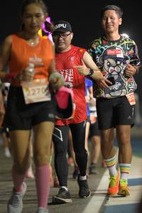 BIB: 2270
                            <button type="button" onclick="openModal(14413901)" class="btn btn-primary btn-sm float-right btn-popup" data-toggle="modal" data-target=".modal-high-quality">
                        <i class="fas fa-shopping-cart"></i> Add to Cart
                    </button>
                                            <button type="button" onclick="isThisMe(14413901, true)" class="btn btn-success btn-sm float-right btn-popup btn-isme hidden" data-toggle="tooltip" data-placement="bottom" title="นี่คือรูปของคุณใช่ไหม คลิกที่นี่เพื่อเอาเข้าอัลบั้ม">
                        <i class="fas fa-plus"></i> Add to album
                    </button>
                    <button type="button" onclick="isThisMe(14413901, false)" class="btn btn-warning btn-sm float-right btn-popup btn-isnotme hidden">
                        <i class="fas fa-ban"></i> Remove from album
                    </button>