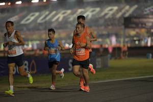 BIB: 27183, 2761, 26493
                            <button type="button" onclick="openModal(13928861)" class="btn btn-primary btn-sm float-right btn-popup" data-toggle="modal" data-target=".modal-high-quality">
                        <i class="fas fa-shopping-cart"></i> Add to Cart
                    </button>
                                            <button type="button" onclick="isThisMe(13928861, true)" class="btn btn-success btn-sm float-right btn-popup btn-isme hidden" data-toggle="tooltip" data-placement="bottom" title="นี่คือรูปของคุณใช่ไหม คลิกที่นี่เพื่อเอาเข้าอัลบั้ม">
                        <i class="fas fa-plus"></i> Add to album
                    </button>
                    <button type="button" onclick="isThisMe(13928861, false)" class="btn btn-warning btn-sm float-right btn-popup btn-isnotme hidden">
                        <i class="fas fa-ban"></i> Remove from album
                    </button>