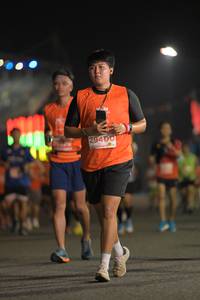 BIB: 29400
                            <button type="button" onclick="openModal(14401902)" class="btn btn-primary btn-sm float-right btn-popup" data-toggle="modal" data-target=".modal-high-quality">
                        <i class="fas fa-shopping-cart"></i> Add to Cart
                    </button>
                                            <button type="button" onclick="isThisMe(14401902, true)" class="btn btn-success btn-sm float-right btn-popup btn-isme hidden" data-toggle="tooltip" data-placement="bottom" title="นี่คือรูปของคุณใช่ไหม คลิกที่นี่เพื่อเอาเข้าอัลบั้ม">
                        <i class="fas fa-plus"></i> Add to album
                    </button>
                    <button type="button" onclick="isThisMe(14401902, false)" class="btn btn-warning btn-sm float-right btn-popup btn-isnotme hidden">
                        <i class="fas fa-ban"></i> Remove from album
                    </button>