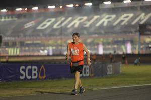 BIB: 279
                            <button type="button" onclick="openModal(14420519)" class="btn btn-primary btn-sm float-right btn-popup" data-toggle="modal" data-target=".modal-high-quality">
                        <i class="fas fa-shopping-cart"></i> Add to Cart
                    </button>
                                            <button type="button" onclick="isThisMe(14420519, true)" class="btn btn-success btn-sm float-right btn-popup btn-isme hidden" data-toggle="tooltip" data-placement="bottom" title="นี่คือรูปของคุณใช่ไหม คลิกที่นี่เพื่อเอาเข้าอัลบั้ม">
                        <i class="fas fa-plus"></i> Add to album
                    </button>
                    <button type="button" onclick="isThisMe(14420519, false)" class="btn btn-warning btn-sm float-right btn-popup btn-isnotme hidden">
                        <i class="fas fa-ban"></i> Remove from album
                    </button>