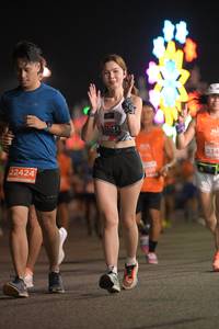 BIB: 234, 22424
                            <button type="button" onclick="openModal(14405151)" class="btn btn-primary btn-sm float-right btn-popup" data-toggle="modal" data-target=".modal-high-quality">
                        <i class="fas fa-shopping-cart"></i> Add to Cart
                    </button>
                                            <button type="button" onclick="isThisMe(14405151, true)" class="btn btn-success btn-sm float-right btn-popup btn-isme hidden" data-toggle="tooltip" data-placement="bottom" title="นี่คือรูปของคุณใช่ไหม คลิกที่นี่เพื่อเอาเข้าอัลบั้ม">
                        <i class="fas fa-plus"></i> Add to album
                    </button>
                    <button type="button" onclick="isThisMe(14405151, false)" class="btn btn-warning btn-sm float-right btn-popup btn-isnotme hidden">
                        <i class="fas fa-ban"></i> Remove from album
                    </button>