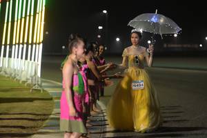 BIB: 76404
                            <button type="button" onclick="openModal(13911205)" class="btn btn-primary btn-sm float-right btn-popup" data-toggle="modal" data-target=".modal-high-quality">
                        <i class="fas fa-shopping-cart"></i> Add to Cart
                    </button>
                                            <button type="button" onclick="isThisMe(13911205, true)" class="btn btn-success btn-sm float-right btn-popup btn-isme hidden" data-toggle="tooltip" data-placement="bottom" title="นี่คือรูปของคุณใช่ไหม คลิกที่นี่เพื่อเอาเข้าอัลบั้ม">
                        <i class="fas fa-plus"></i> Add to album
                    </button>
                    <button type="button" onclick="isThisMe(13911205, false)" class="btn btn-warning btn-sm float-right btn-popup btn-isnotme hidden">
                        <i class="fas fa-ban"></i> Remove from album
                    </button>