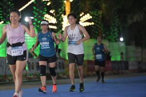 BIB: 4628, 46153, 42775
                            <button type="button" onclick="openModal(14687343)" class="btn btn-primary btn-sm float-right btn-popup" data-toggle="modal" data-target=".modal-high-quality">
                        <i class="fas fa-shopping-cart"></i> Add to Cart
                    </button>
                                            <button type="button" onclick="isThisMe(14687343, true)" class="btn btn-success btn-sm float-right btn-popup btn-isme hidden" data-toggle="tooltip" data-placement="bottom" title="นี่คือรูปของคุณใช่ไหม คลิกที่นี่เพื่อเอาเข้าอัลบั้ม">
                        <i class="fas fa-plus"></i> Add to album
                    </button>
                    <button type="button" onclick="isThisMe(14687343, false)" class="btn btn-warning btn-sm float-right btn-popup btn-isnotme hidden">
                        <i class="fas fa-ban"></i> Remove from album
                    </button>