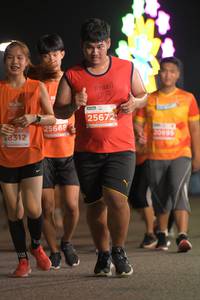 BIB: 2567, 25668, 28312
                            <button type="button" onclick="openModal(14408389)" class="btn btn-primary btn-sm float-right btn-popup" data-toggle="modal" data-target=".modal-high-quality">
                        <i class="fas fa-shopping-cart"></i> Add to Cart
                    </button>
                                            <button type="button" onclick="isThisMe(14408389, true)" class="btn btn-success btn-sm float-right btn-popup btn-isme hidden" data-toggle="tooltip" data-placement="bottom" title="นี่คือรูปของคุณใช่ไหม คลิกที่นี่เพื่อเอาเข้าอัลบั้ม">
                        <i class="fas fa-plus"></i> Add to album
                    </button>
                    <button type="button" onclick="isThisMe(14408389, false)" class="btn btn-warning btn-sm float-right btn-popup btn-isnotme hidden">
                        <i class="fas fa-ban"></i> Remove from album
                    </button>