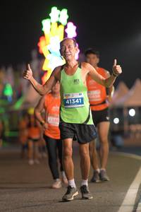 BIB: 41341, 2100
                            <button type="button" onclick="openModal(14408749)" class="btn btn-primary btn-sm float-right btn-popup" data-toggle="modal" data-target=".modal-high-quality">
                        <i class="fas fa-shopping-cart"></i> Add to Cart
                    </button>
                                            <button type="button" onclick="isThisMe(14408749, true)" class="btn btn-success btn-sm float-right btn-popup btn-isme hidden" data-toggle="tooltip" data-placement="bottom" title="นี่คือรูปของคุณใช่ไหม คลิกที่นี่เพื่อเอาเข้าอัลบั้ม">
                        <i class="fas fa-plus"></i> Add to album
                    </button>
                    <button type="button" onclick="isThisMe(14408749, false)" class="btn btn-warning btn-sm float-right btn-popup btn-isnotme hidden">
                        <i class="fas fa-ban"></i> Remove from album
                    </button>