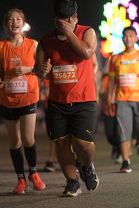 BIB: 25672, 28312
                            <button type="button" onclick="openModal(14408422)" class="btn btn-primary btn-sm float-right btn-popup" data-toggle="modal" data-target=".modal-high-quality">
                        <i class="fas fa-shopping-cart"></i> Add to Cart
                    </button>
                                            <button type="button" onclick="isThisMe(14408422, true)" class="btn btn-success btn-sm float-right btn-popup btn-isme hidden" data-toggle="tooltip" data-placement="bottom" title="นี่คือรูปของคุณใช่ไหม คลิกที่นี่เพื่อเอาเข้าอัลบั้ม">
                        <i class="fas fa-plus"></i> Add to album
                    </button>
                    <button type="button" onclick="isThisMe(14408422, false)" class="btn btn-warning btn-sm float-right btn-popup btn-isnotme hidden">
                        <i class="fas fa-ban"></i> Remove from album
                    </button>