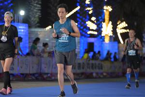 BIB: 45152, 41070
                            <button type="button" onclick="openModal(14569270)" class="btn btn-primary btn-sm float-right btn-popup" data-toggle="modal" data-target=".modal-high-quality">
                        <i class="fas fa-shopping-cart"></i> Add to Cart
                    </button>
                                            <button type="button" onclick="isThisMe(14569270, true)" class="btn btn-success btn-sm float-right btn-popup btn-isme hidden" data-toggle="tooltip" data-placement="bottom" title="นี่คือรูปของคุณใช่ไหม คลิกที่นี่เพื่อเอาเข้าอัลบั้ม">
                        <i class="fas fa-plus"></i> Add to album
                    </button>
                    <button type="button" onclick="isThisMe(14569270, false)" class="btn btn-warning btn-sm float-right btn-popup btn-isnotme hidden">
                        <i class="fas fa-ban"></i> Remove from album
                    </button>
