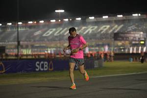 BIB: 152
                            <button type="button" onclick="openModal(13932882)" class="btn btn-primary btn-sm float-right btn-popup" data-toggle="modal" data-target=".modal-high-quality">
                        <i class="fas fa-shopping-cart"></i> Add to Cart
                    </button>
                                            <button type="button" onclick="isThisMe(13932882, true)" class="btn btn-success btn-sm float-right btn-popup btn-isme hidden" data-toggle="tooltip" data-placement="bottom" title="นี่คือรูปของคุณใช่ไหม คลิกที่นี่เพื่อเอาเข้าอัลบั้ม">
                        <i class="fas fa-plus"></i> Add to album
                    </button>
                    <button type="button" onclick="isThisMe(13932882, false)" class="btn btn-warning btn-sm float-right btn-popup btn-isnotme hidden">
                        <i class="fas fa-ban"></i> Remove from album
                    </button>