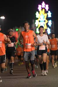 BIB: 8823, 25125, 29692
                            <button type="button" onclick="openModal(14397727)" class="btn btn-primary btn-sm float-right btn-popup" data-toggle="modal" data-target=".modal-high-quality">
                        <i class="fas fa-shopping-cart"></i> Add to Cart
                    </button>
                                            <button type="button" onclick="isThisMe(14397727, true)" class="btn btn-success btn-sm float-right btn-popup btn-isme hidden" data-toggle="tooltip" data-placement="bottom" title="นี่คือรูปของคุณใช่ไหม คลิกที่นี่เพื่อเอาเข้าอัลบั้ม">
                        <i class="fas fa-plus"></i> Add to album
                    </button>
                    <button type="button" onclick="isThisMe(14397727, false)" class="btn btn-warning btn-sm float-right btn-popup btn-isnotme hidden">
                        <i class="fas fa-ban"></i> Remove from album
                    </button>