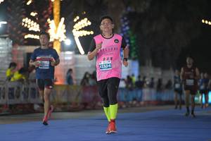 BIB: 42304, 10286
                            <button type="button" onclick="openModal(14560964)" class="btn btn-primary btn-sm float-right btn-popup" data-toggle="modal" data-target=".modal-high-quality">
                        <i class="fas fa-shopping-cart"></i> Add to Cart
                    </button>
                                            <button type="button" onclick="isThisMe(14560964, true)" class="btn btn-success btn-sm float-right btn-popup btn-isme hidden" data-toggle="tooltip" data-placement="bottom" title="นี่คือรูปของคุณใช่ไหม คลิกที่นี่เพื่อเอาเข้าอัลบั้ม">
                        <i class="fas fa-plus"></i> Add to album
                    </button>
                    <button type="button" onclick="isThisMe(14560964, false)" class="btn btn-warning btn-sm float-right btn-popup btn-isnotme hidden">
                        <i class="fas fa-ban"></i> Remove from album
                    </button>