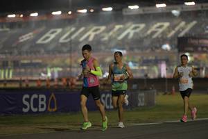 BIB: 270
                            <button type="button" onclick="openModal(13922900)" class="btn btn-primary btn-sm float-right btn-popup" data-toggle="modal" data-target=".modal-high-quality">
                        <i class="fas fa-shopping-cart"></i> Add to Cart
                    </button>
                                            <button type="button" onclick="isThisMe(13922900, true)" class="btn btn-success btn-sm float-right btn-popup btn-isme hidden" data-toggle="tooltip" data-placement="bottom" title="นี่คือรูปของคุณใช่ไหม คลิกที่นี่เพื่อเอาเข้าอัลบั้ม">
                        <i class="fas fa-plus"></i> Add to album
                    </button>
                    <button type="button" onclick="isThisMe(13922900, false)" class="btn btn-warning btn-sm float-right btn-popup btn-isnotme hidden">
                        <i class="fas fa-ban"></i> Remove from album
                    </button>