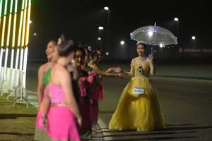 BIB: 76404
                            <button type="button" onclick="openModal(13908901)" class="btn btn-primary btn-sm float-right btn-popup" data-toggle="modal" data-target=".modal-high-quality">
                        <i class="fas fa-shopping-cart"></i> Add to Cart
                    </button>
                                            <button type="button" onclick="isThisMe(13908901, true)" class="btn btn-success btn-sm float-right btn-popup btn-isme hidden" data-toggle="tooltip" data-placement="bottom" title="นี่คือรูปของคุณใช่ไหม คลิกที่นี่เพื่อเอาเข้าอัลบั้ม">
                        <i class="fas fa-plus"></i> Add to album
                    </button>
                    <button type="button" onclick="isThisMe(13908901, false)" class="btn btn-warning btn-sm float-right btn-popup btn-isnotme hidden">
                        <i class="fas fa-ban"></i> Remove from album
                    </button>